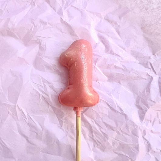 Фигурка из шоколадной глазури 