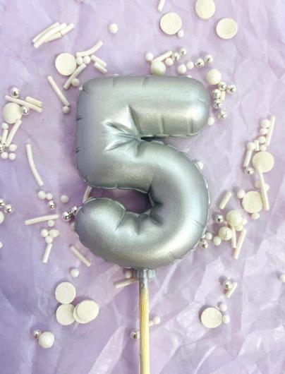 Фигурка из шоколадной глазури "Цифра-Шарик 5" серебро